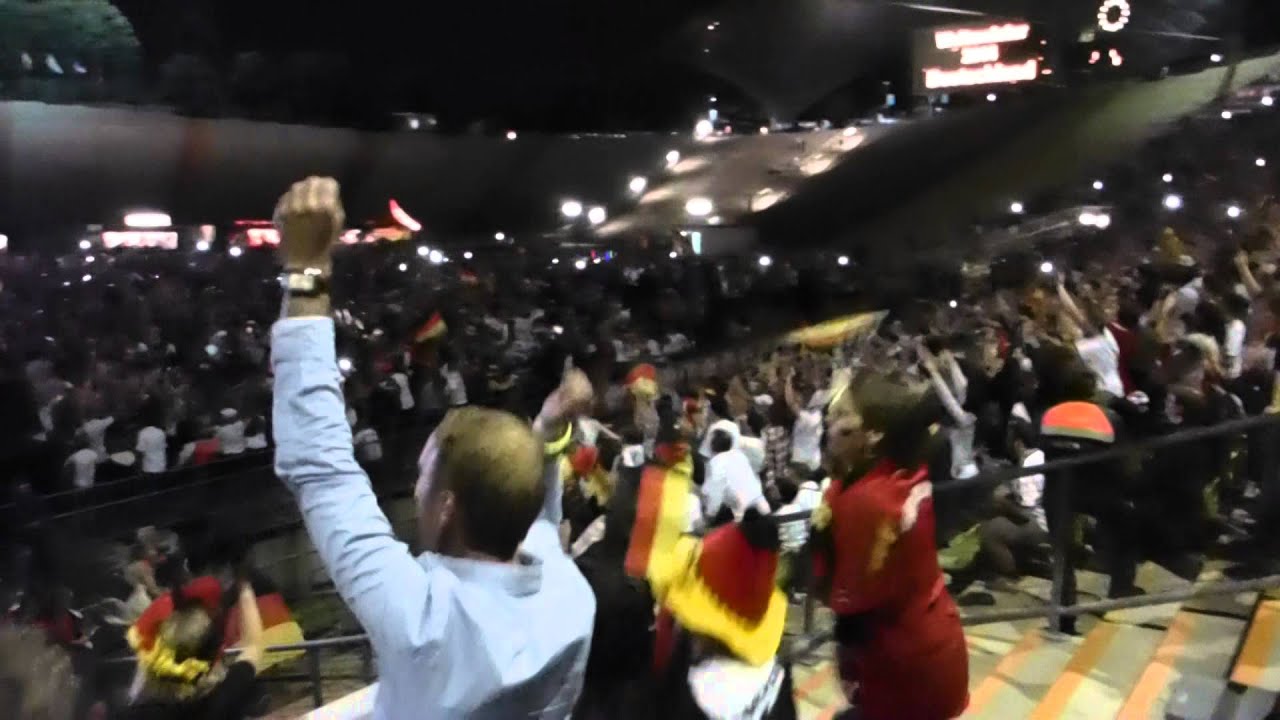 Deutschland Weltmeister 2014: Humba im Münchner Olympiastadion olympiastadion berlin heute