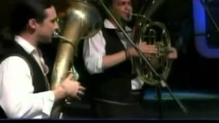 Video thumbnail of "Goran Bregović - Manijači - (LIVE) - Guča - 2010"