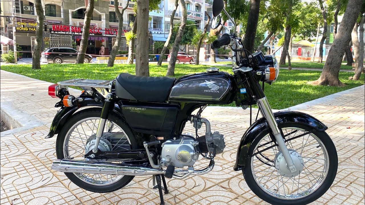 Một xe Honda CD50 Benly tại Nhật Bản đầu thập niên 1970  Knallerter