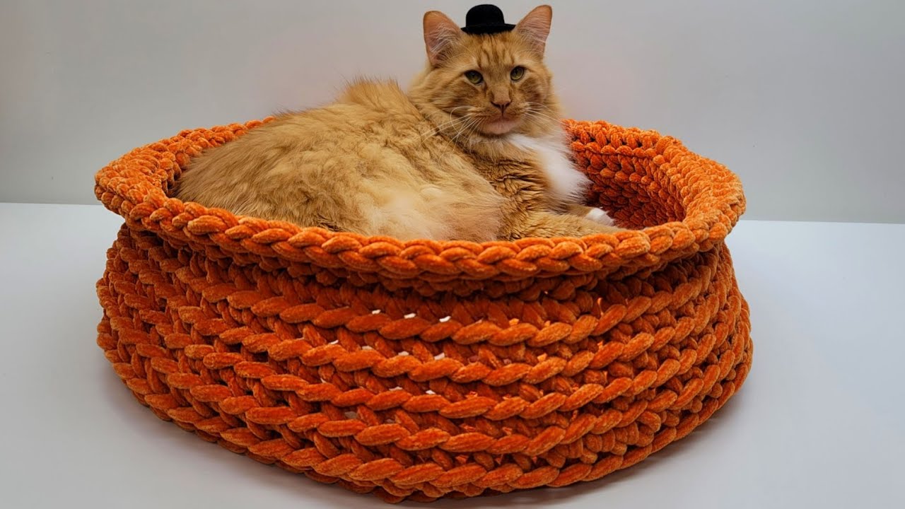 HAND CROCHET A CAT BED IN 15 MINUTES! NO HOOK NEEDED! 10% OFF 