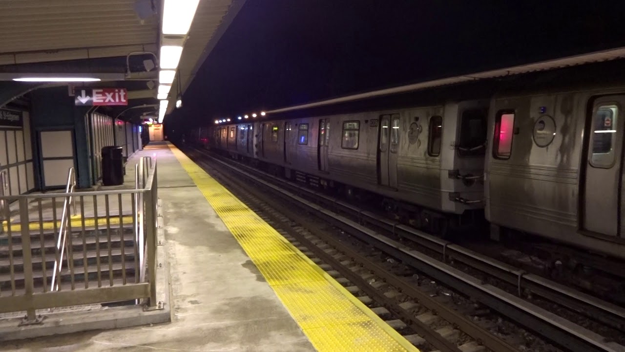Nycta R46 MTA NYCTA R46 A train Manhattan bound at Beach 36th Street - Far ...