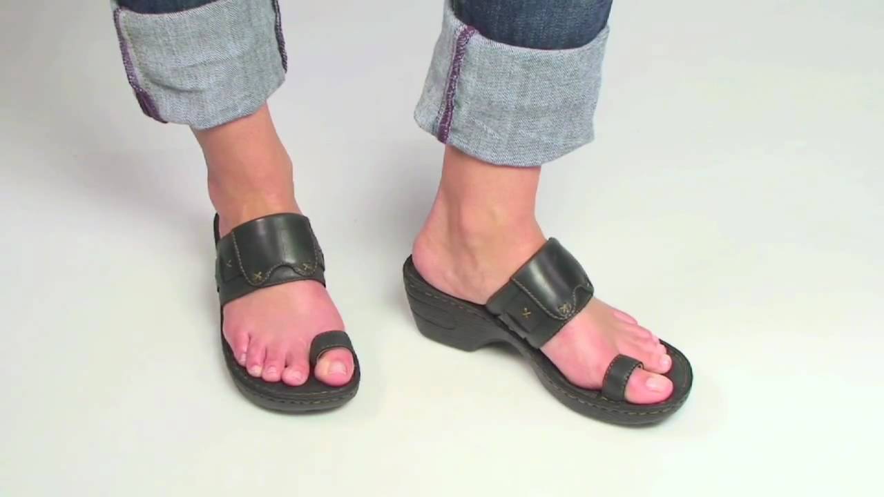 born toe loop sandals