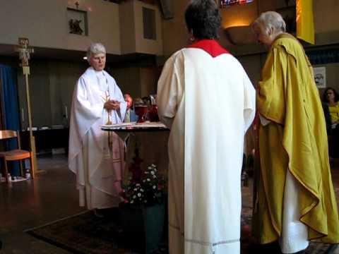 Roman Catholic women Priests: Jeannette Love,Preparation of the Gifts