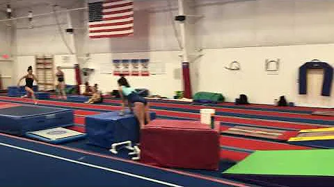 Jade Blankenship c/o 2021- full on vault