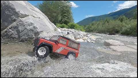 4X4 SCALER OFFROAD 🛞🌊 | Axial & MST: Avventura nel fiume a Vigezzo!
