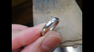 純プラチナ 鍛造リング（幅3ｍｍ×肉厚2ｍｍ）シンプルな甲丸＆ヤスリ彫金仕上げ