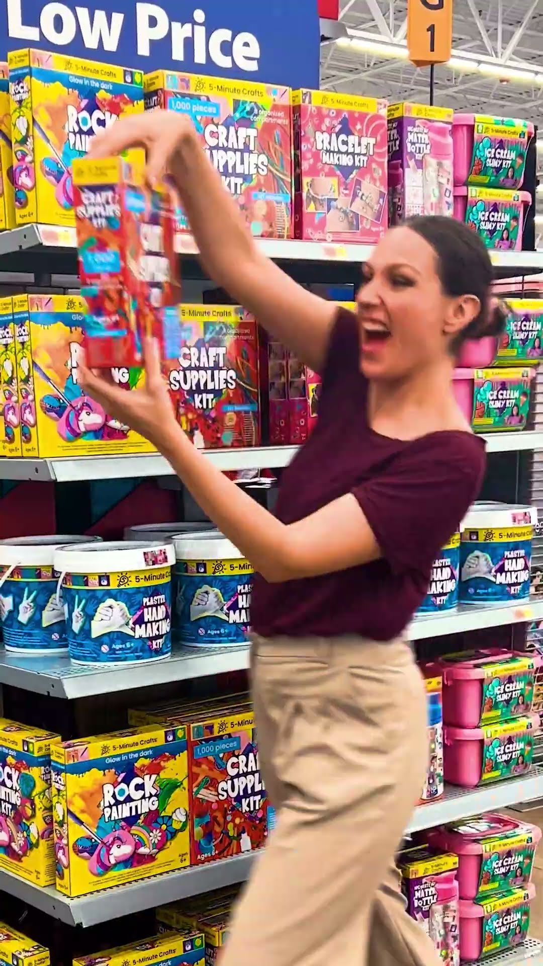 Urgent News at Walmart! ? Crafting Starts in 3,2,1 #5MinuteCraftsWalmart #5mckits