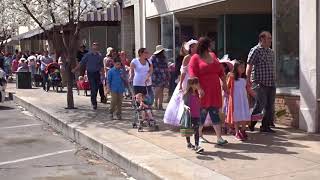 00386 EASTER STROLL 2