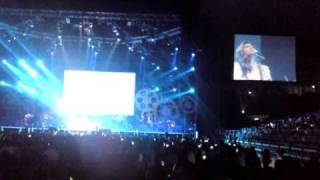 20100918 Eason Chan's Duo World Tour 2010 Singapore- duet with Tanya Chua