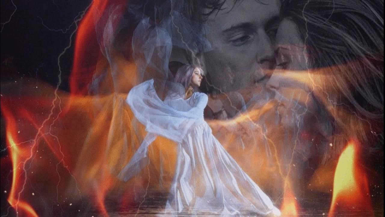 Пламенная страсть. Страсть огонь любовь. Расколовшаяся мечта. Танцы для влюбленных. Парень с девушкой в тумане.