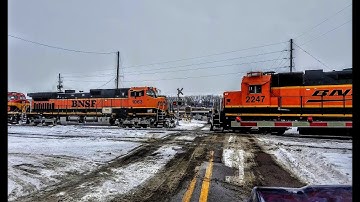 Awesome BNSF Dash 9 w/ H1 & H3 Paint Scheme Meets BNSF Switchers