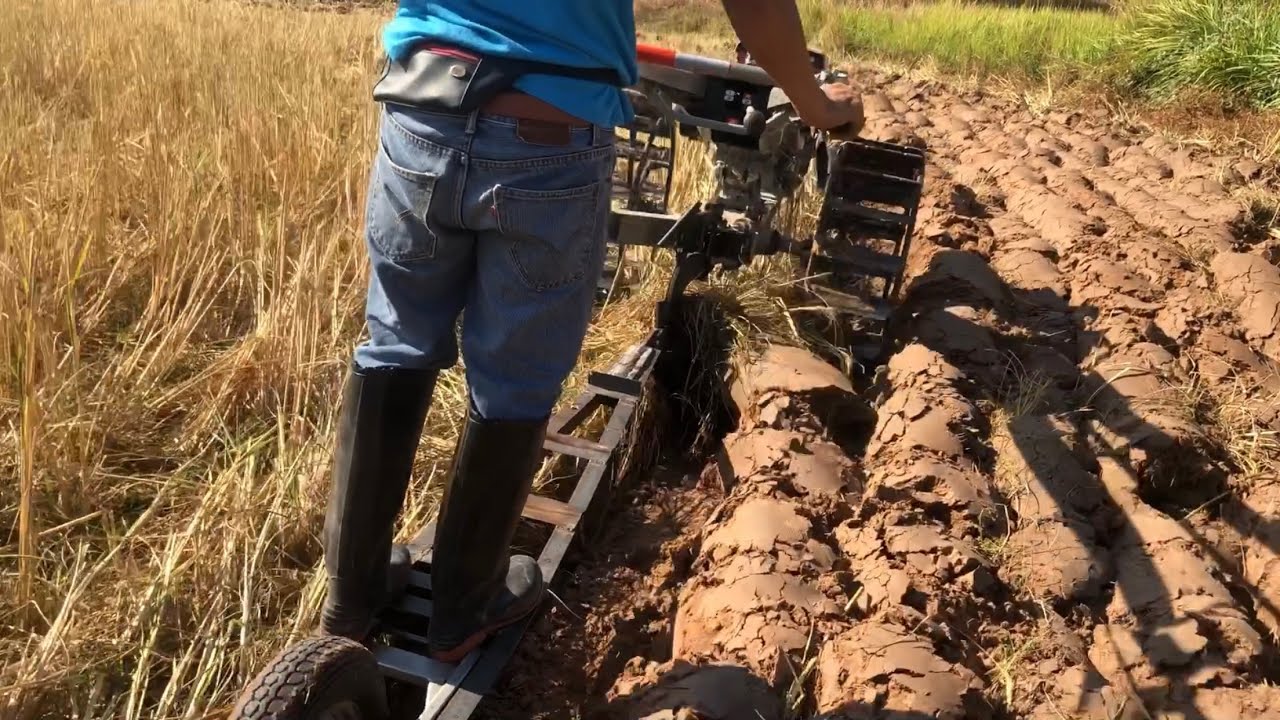 คูโบต้า RT90 หางฉลาม  ทดลองไถผานหัวหมู