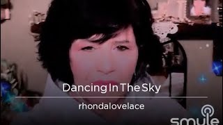 Singing 🎶 dancing in the sky