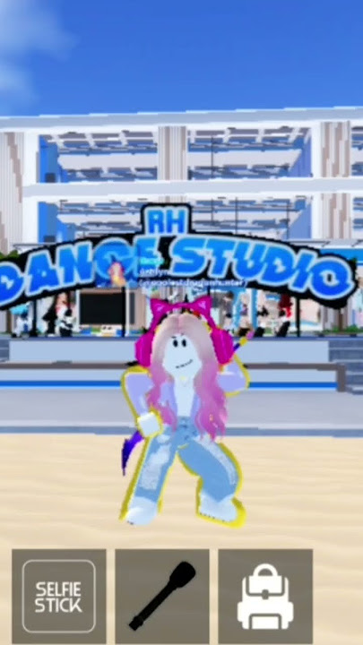 when your ringtone sounds cool😁 #roblox #trend #edit