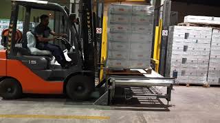 Forklift operator in Saudi Arabia