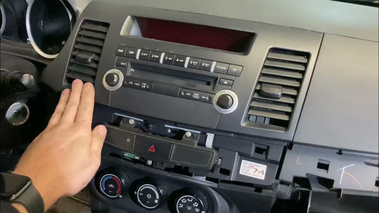 Как снять магнитолу lancer 10 Mitsubishi Lancer 10 (x) как снять штатную магнитолу + магнитола Android - YouTu