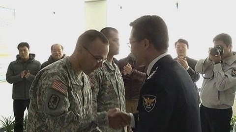 AFN Casey - AFN Korea Update - 2ID Soldiers recognized for Good Samaritan acts