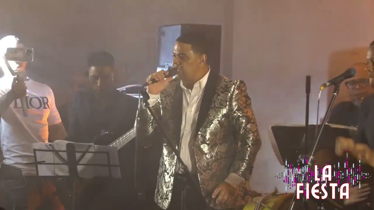 Nuestro Amor, Pablo Martínez en vivo