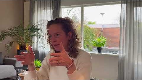 VRbio met Suzanne   HD 1080p