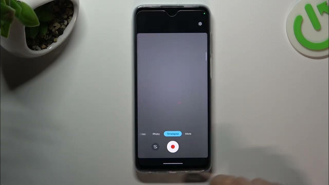 How to use time lapse function in camera on motorola moto g73 record