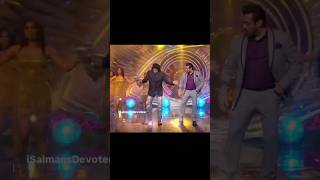 🤗💥 Aisa dance jo jis mahila De #trendingshorts #celebrity #viralvideo