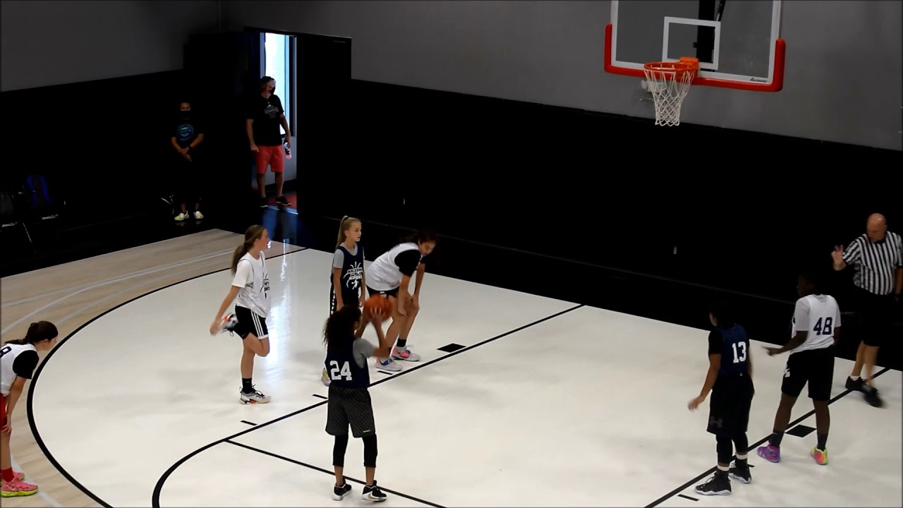 12 year old Shanielle Mallory hits from NBA range during Girls Arizona ...
