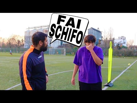 Video: Una persona in una squadra