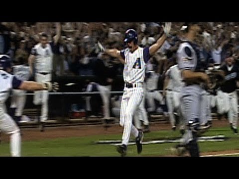 2001 WS Game 7: Luis Gonzalez gives the D-backs the World Series title