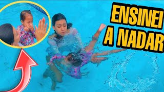 VALENTINA LEARNED TO SWIM IN THE POOL! 😱 *LOOK AT THIS*