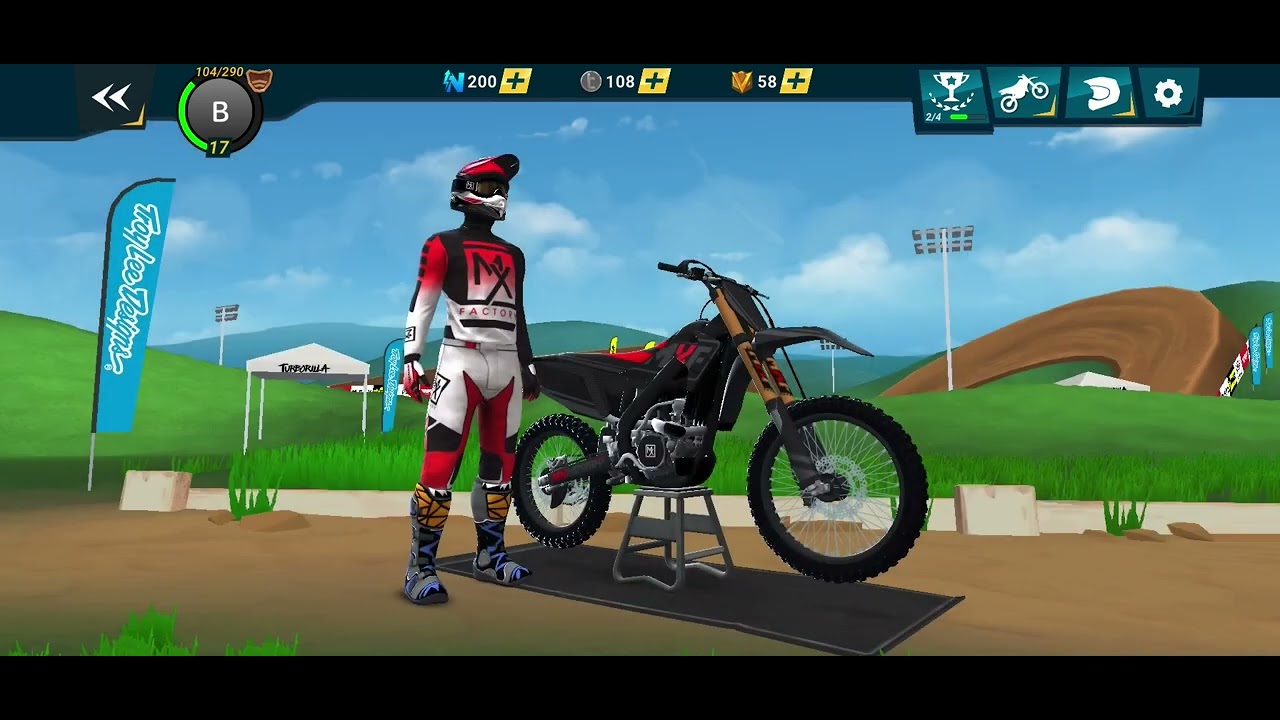RACING DIRT BIKES ON MY GAME!!!