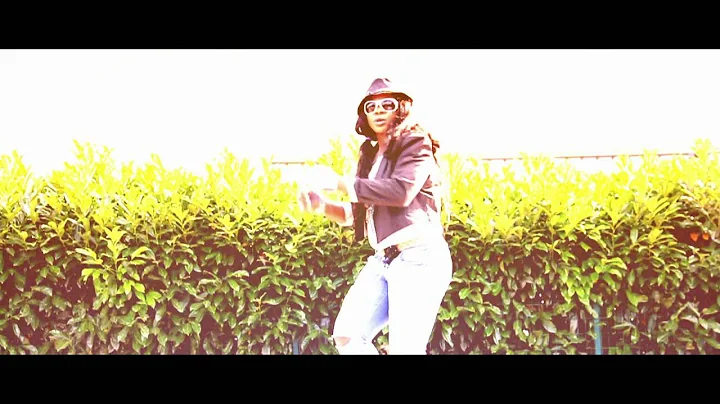 Linda de lindsay dans ROUKOUSSOU (clip officiel)