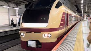 [上野駅]地平ホーム17番線をe653系国鉄カラー回送列車がMHを鳴らして発車