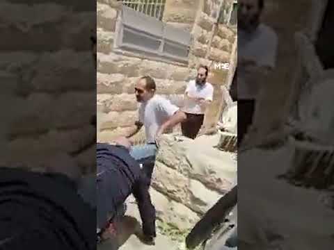 Israeli Police Attack Orthodox Jewish Anti-Draft Protesters