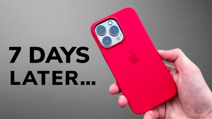 iPhone 13 mini Silicone Case with MagSafe - (PRODUCT)RED