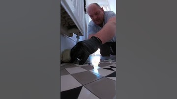Victorian Tile Hallway Floor Tiling.