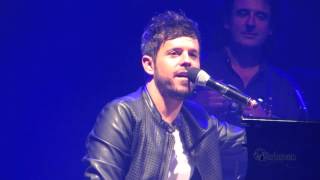 Video thumbnail of "Pablo López - Te espero aquí - Málaga (30/10/2015)"