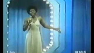 Video thumbnail of "DOROTHY MOORE '1975' - Misty Blue"