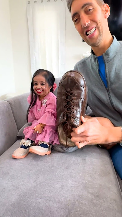 World’s TALLEST Man vs World’s SHORTEST Woman!