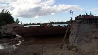 Вытаскивание лебёдкой судна на берег