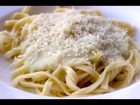 HOW TO MAKE HEALTHY ALFREDO SAUCE WITH CAULIFLOWER