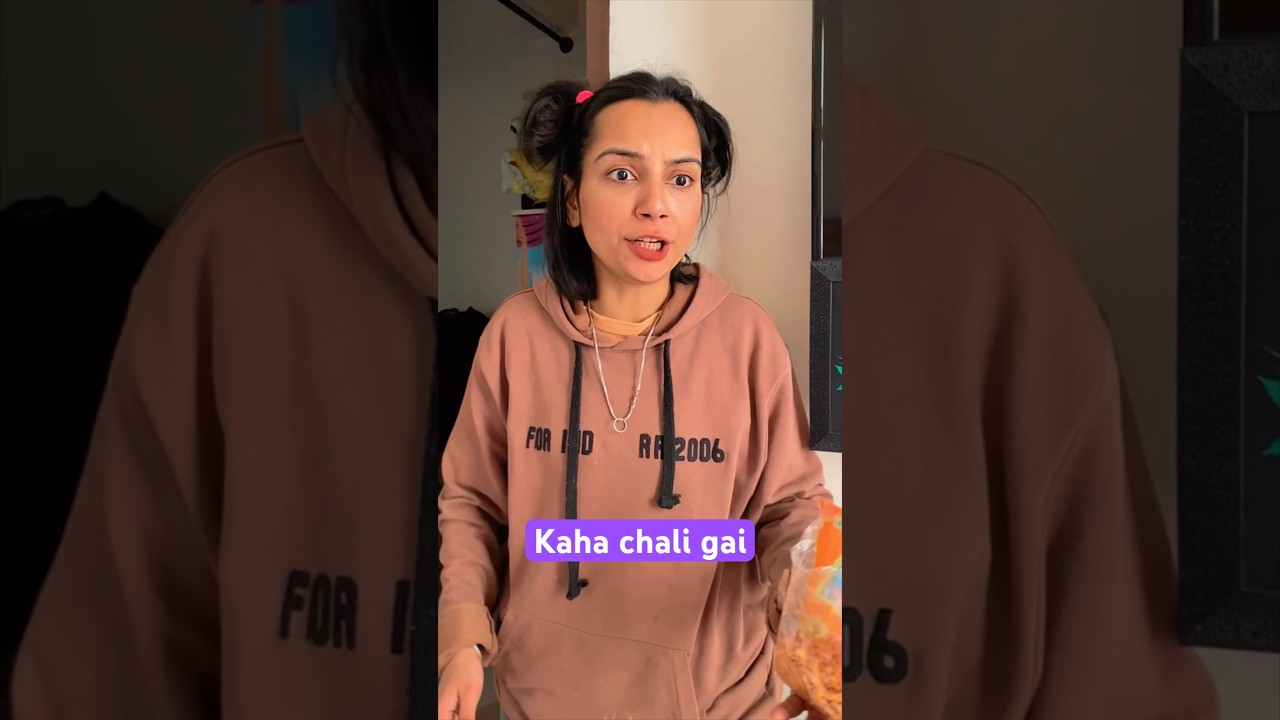 Hum to puch re the aunty kiu ro rahi hai 