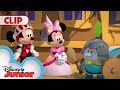 King Ludwig&#39;s Heroic Knight 👑 | Mickey Mouse Funhouse | @disneyjunior​