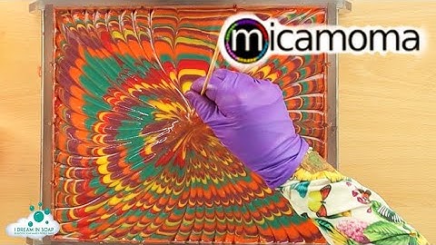 Cold process soap making using new micas from Micamoma. Column pour soap.