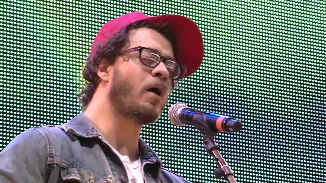 Amos Lee - Violin - Live at Farm Aid 2013 - YouTube