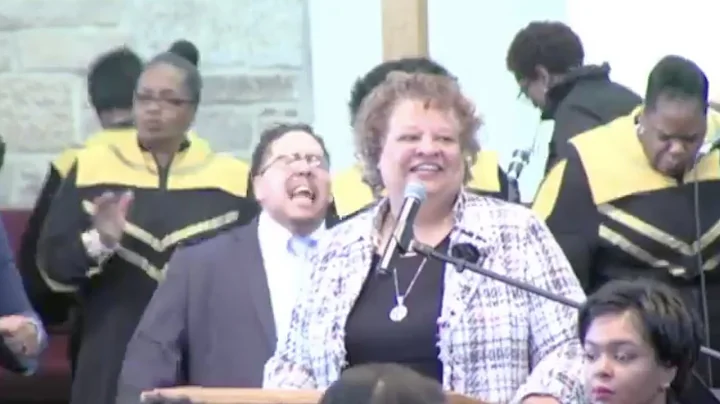 Holy Spirit TAKES OVER SERVICE *COGIC PRAISE BREAK...