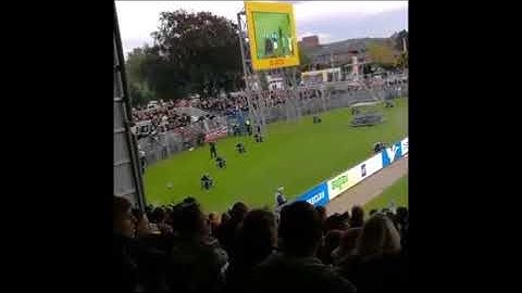 Holstein Kiel try to steal the flags of Shit.Pauli 19.09.2017