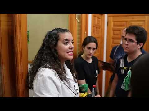 Is the DOCTOR LYING to us? / VALDETORRES CHAP 4 / ZOMBIE SURVIVAL