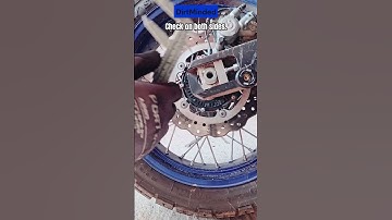 Yamaha Tenere 700, Chain slack adjustment.