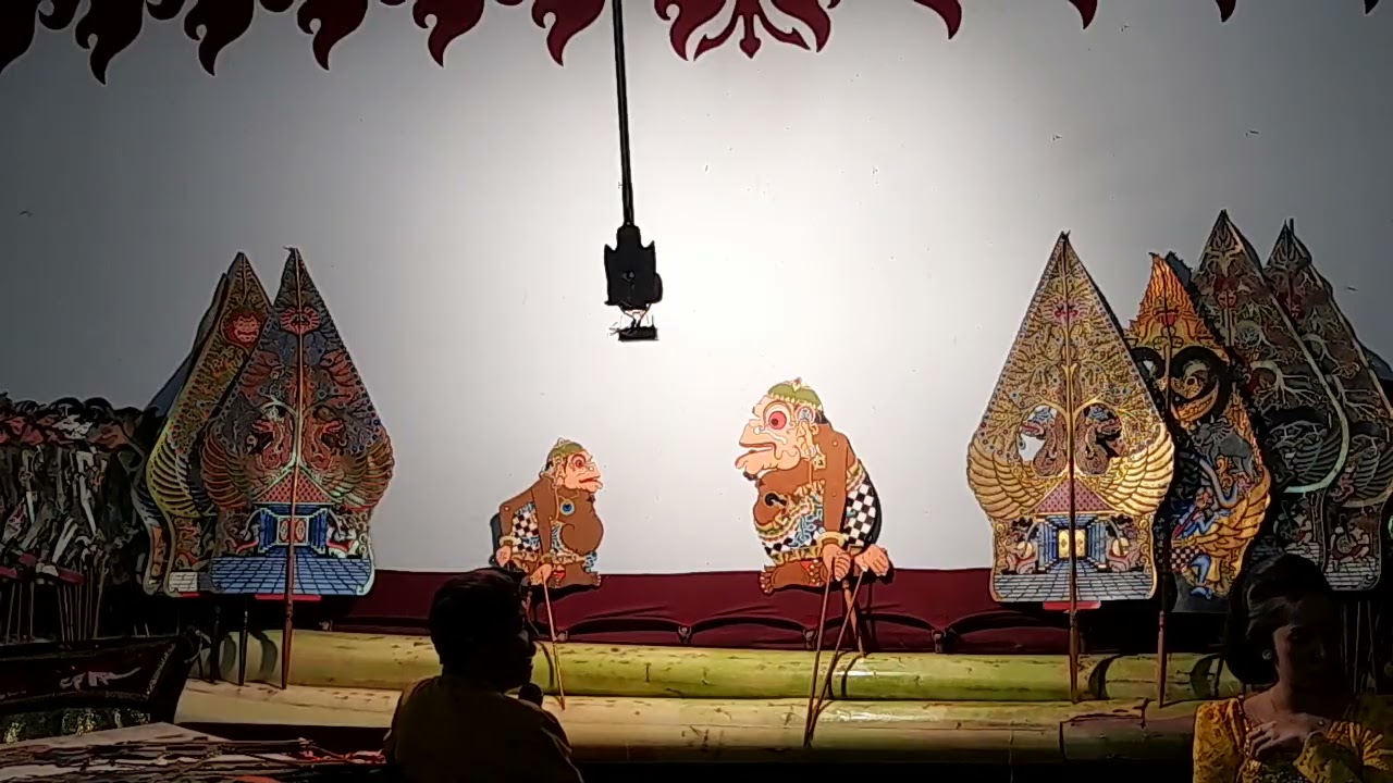 Seni: Pagelaran wayang kulit Dalang Ki Senoaji,.... Lakon Temu Kangen Togog dan Semar (part 3)
