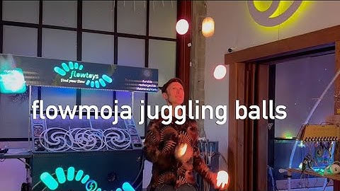 flowmoja LED juggling balls :: super for performance :: featuring Jeremiah the Juggler